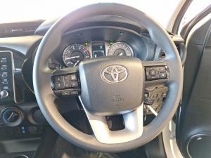 Toyota Hilux 2.4GD-6 Xtra cab Raider auto - Image 8