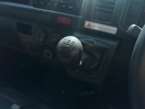 Toyota Hiace 2.7 Ses-fikile 16-seater - Image 11