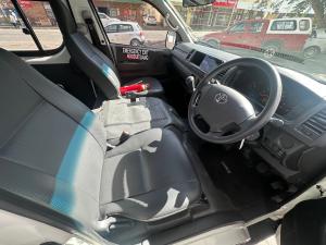 Toyota Hiace 2.7 Ses-fikile 16-seater - Image 14