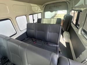 Toyota Hiace 2.7 Ses-fikile 16-seater - Image 15