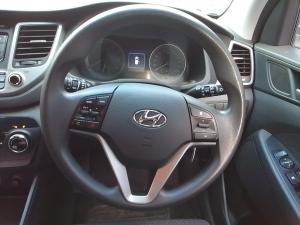 Hyundai Tucson 2.0 Premium auto - Image 8