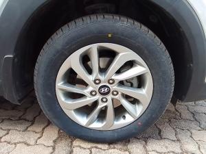 Hyundai Tucson 2.0 Premium auto - Image 12