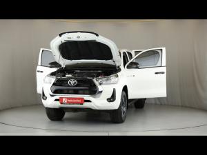 Toyota Hilux 2.4GD-6 double cab Raider auto - Image 13