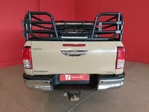 Toyota Hilux 2.4GD-6 double cab 4x4 Raider manual - Image 5