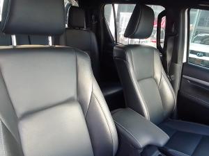 Toyota Hilux 2.8GD-6 double cab 4x4 Legend auto - Image 13