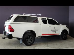 Toyota Hilux 2.4GD-6 Xtra cab Raider manual - Image 2