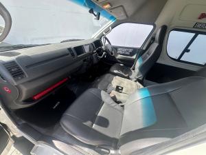 Toyota Hiace 2.7 Ses-fikile 16-seater - Image 7