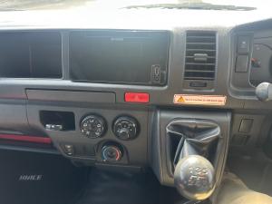 Toyota Hiace 2.7 Ses-fikile 16-seater - Image 10