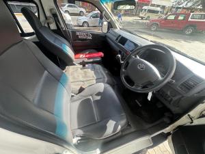Toyota Hiace 2.7 Ses-fikile 16-seater - Image 15