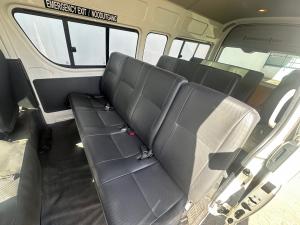 Toyota Hiace 2.7 Ses-fikile 16-seater - Image 16
