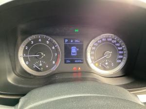 Hyundai Venue 1.0T Motion auto - Image 11