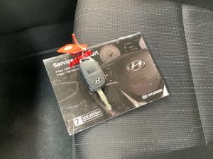 Hyundai Venue 1.0T Motion auto - Image 25