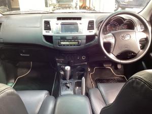 Toyota Hilux 3.0D-4D double cab 4x4 Raider Legend 45 auto - Image 6