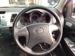 Toyota Hilux 3.0D-4D double cab 4x4 Raider Legend 45 auto - Image 8