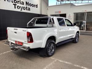Toyota Hilux 3.0D-4D double cab 4x4 Raider Legend 45 auto - Image 2