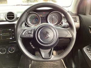 Suzuki Swift 1.2 GLX manual - Image 8
