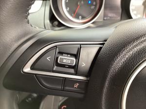 Suzuki Swift 1.2 GLX manual - Image 9