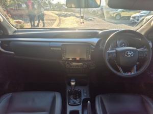 Toyota Hilux 2.8GD-6 double cab 4x4 Raider auto - Image 6