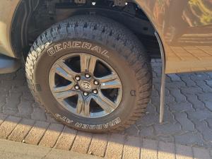 Toyota Hilux 2.8GD-6 double cab 4x4 Raider auto - Image 9