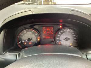Isuzu D-Max Gen 6 250 single cab Fleetside safety - Image 8