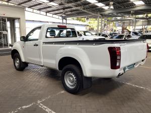 Isuzu D-Max Gen 6 250 single cab Fleetside safety - Image 17