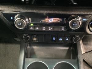 Toyota Hilux 2.8GD-6 double cab 4x4 Raider auto - Image 16