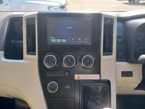 Toyota Quantum 2.8 LWB bus 11-seater GL - Image 13