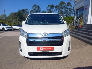 Toyota Quantum 2.8 LWB bus 11-seater GL - Image 4