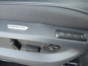 Volkswagen Tiguan 2.0 TDI R-LINE 4M DSG - Image 13