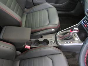 Volkswagen Polo 2.0 GTI DSG - Image 17