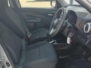 Toyota Vitz 1.0 XR - Image 9