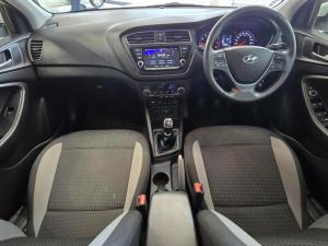 Hyundai i20 1.4 Fluid - Image 10