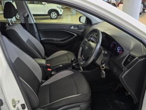Hyundai i20 1.4 Fluid - Image 13