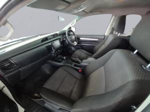 Toyota Hilux 2.4 GD-6 RB Raider automaticE/CAB - Image 3