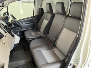 Toyota Quantum 2.8 LWBP/V - Image 11