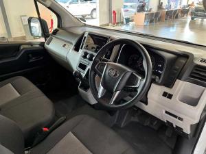 Toyota Quantum 2.8 LWBP/V - Image 8