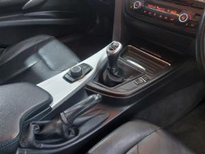 BMW 3 Series 320i - Image 10