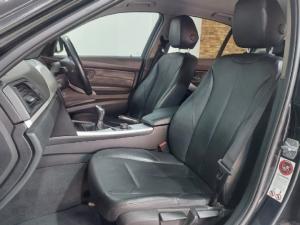 BMW 3 Series 320i - Image 6
