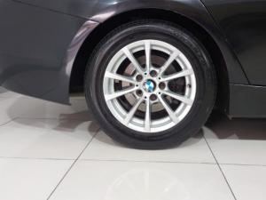 BMW 3 Series 320i - Image 8