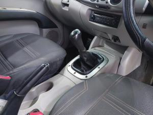 Mitsubishi Triton 2.5DI-D double cab - Image 10