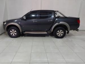 Mitsubishi Triton 2.5DI-D double cab - Image 2
