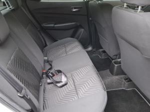 Suzuki Swift 1.2 GLX manual - Image 10