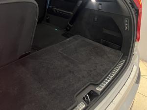 Volvo XC90 T8 Twin Engine AWD Momentum - Image 6