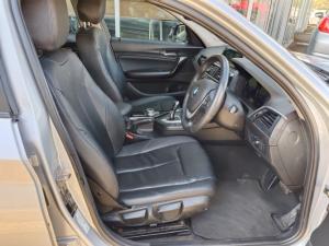 BMW 1 Series 120i 5-door auto - Image 5