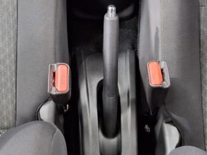 Toyota Vitz 1.0 XR manual - Image 13