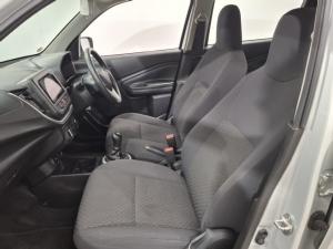 Toyota Vitz 1.0 XR manual - Image 7