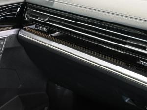 Volkswagen Touareg V6 TDI Executive R-Line - Image 13