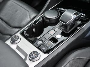Volkswagen Touareg V6 TDI Executive R-Line - Image 14