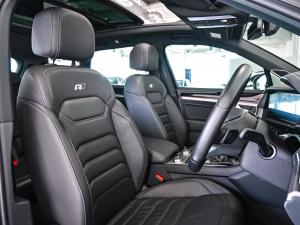 Volkswagen Touareg V6 TDI Executive R-Line - Image 16