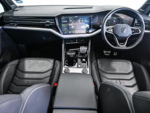 Volkswagen Touareg V6 TDI Executive R-Line - Image 8